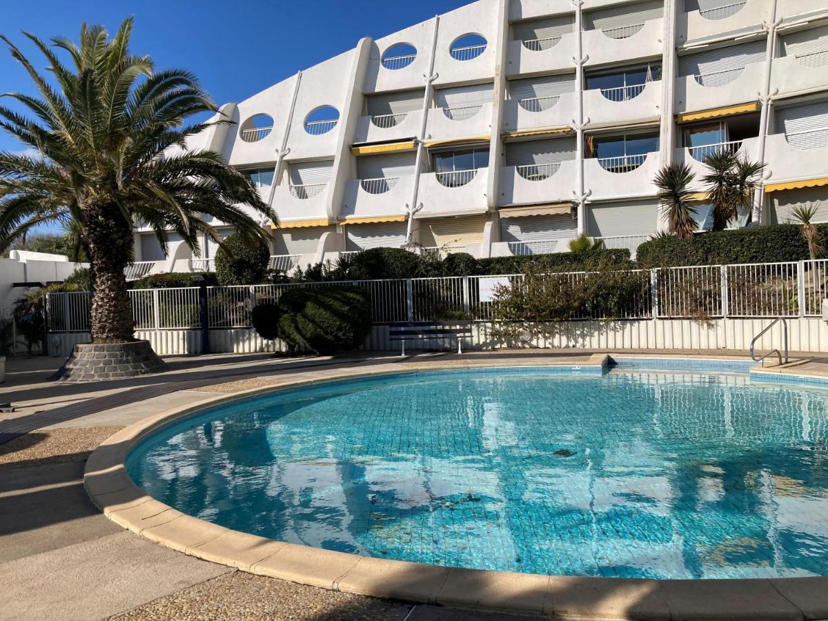 Ancre Bleue***, 1Ere Ligne Plage, Piscine, Clim. 拉格朗德默特 外观 照片